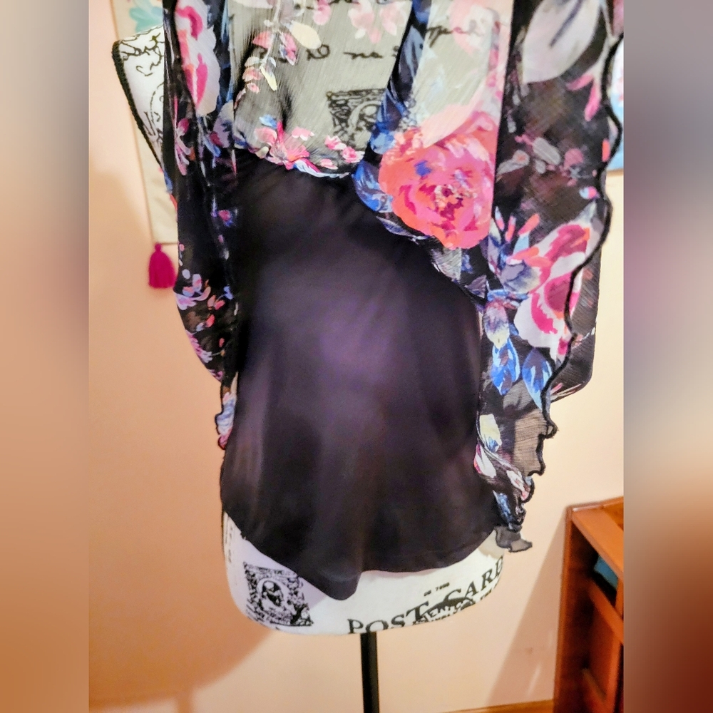 Express Boho Chic Floral Pleated Top, Chiffon, Romantic, XS, Flowy, EUC - Picture 7 of 14